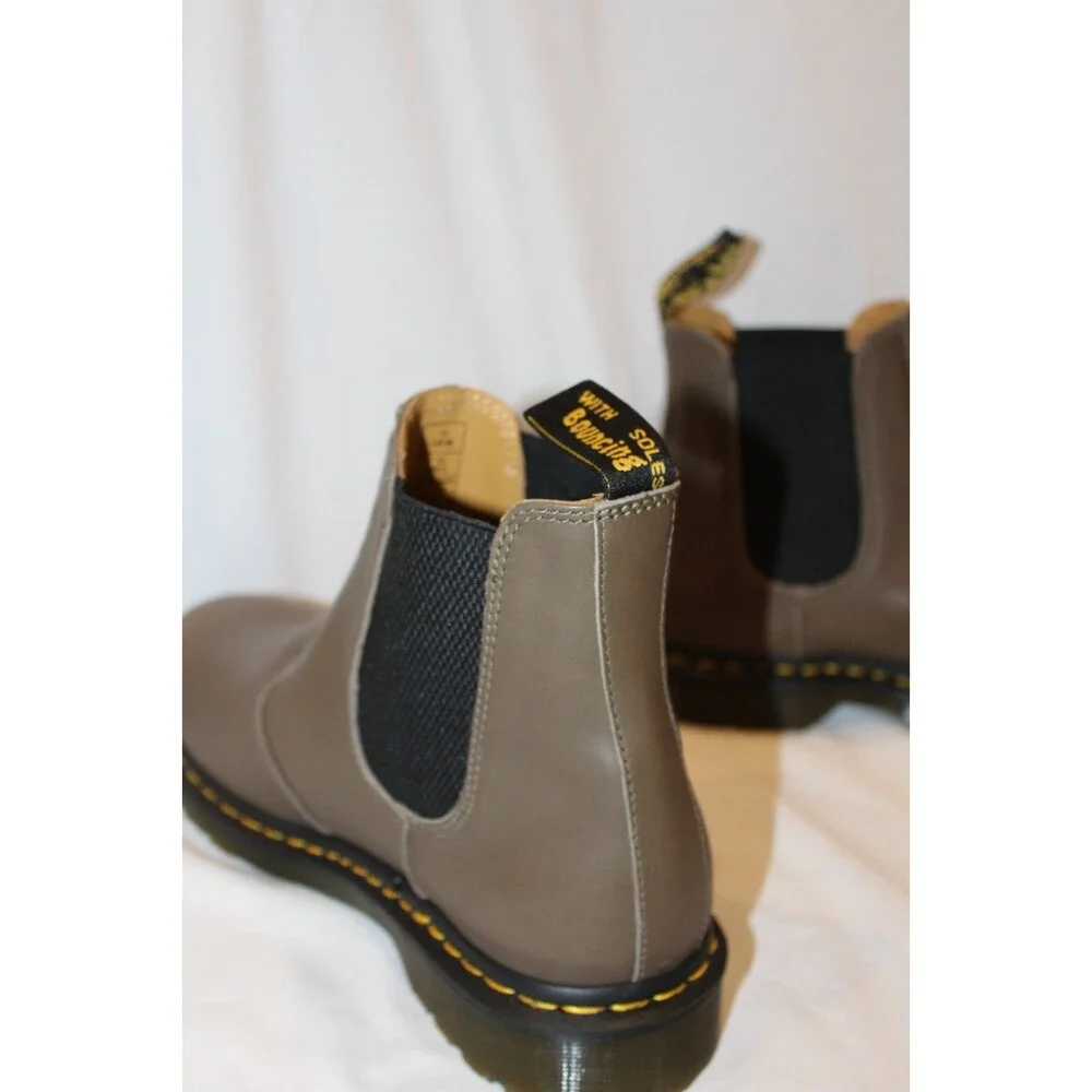 Dr. Martens 2976 Chelsea Boots 11 US 44 EU Olive Carrera Leather NIB $180 - Picture 7 of 8